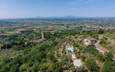 Casale della Torre: bassin, Extérieur, Vues