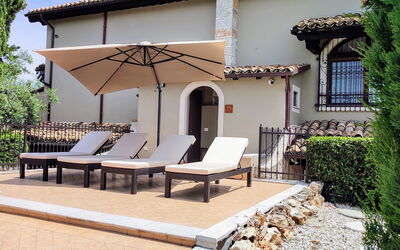Villa Tagliaferri: Tuin, Zomer