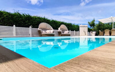 Villa Tagliaferri: Zomer, zwembad