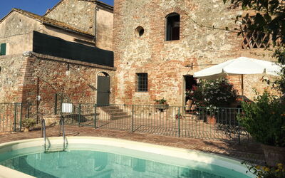 Casa le Crete: Esterni, Piscina