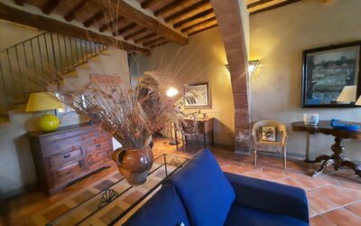 Villa San Giovanni: Entrata Principale, Stanza Comune