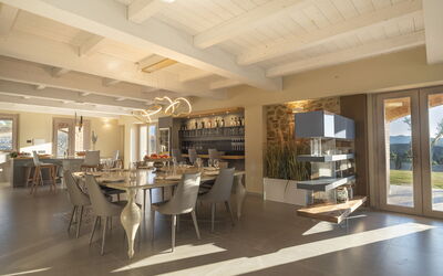 Villa Campana: Woonkamer