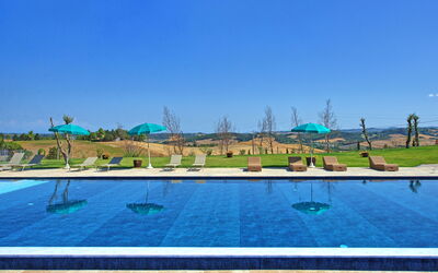 Villa Campana: Buitenshuis, Keer bekeken, Tuin, Zomer, zwembad