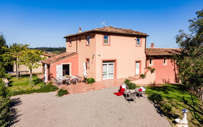 Peccioli Villa with Private Pool, Ac and Privacy: Buitenkanten, Herfst, Lente, Zomer