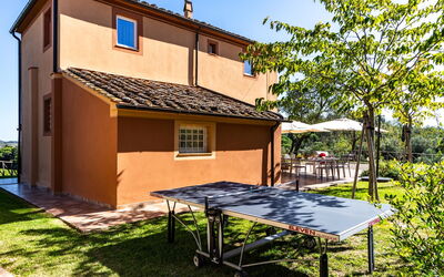 Peccioli Villa with Private Pool, Ac and Privacy: Buitenkanten, Herfst, Lente, Zomer