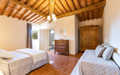 Peccioli Villa with Private Pool, Ac and Privacy: Herfst, Lente, slaapkamer, Zomer