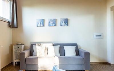 Peccioli Villa with Private Pool, Ac and Privacy: Herfst, Keuken, Lente, Woonkamer, Zomer