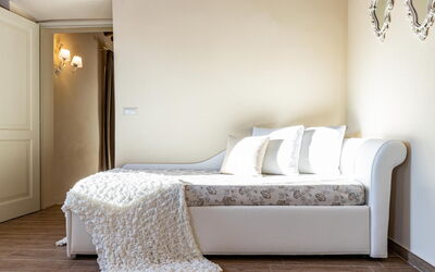 Peccioli Villa with Private Pool, Ac and Privacy: Herfst, Lente, slaapkamer, Zomer