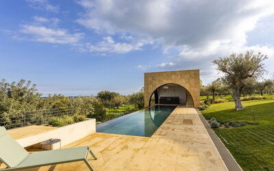 Scent Noto Hill Villa