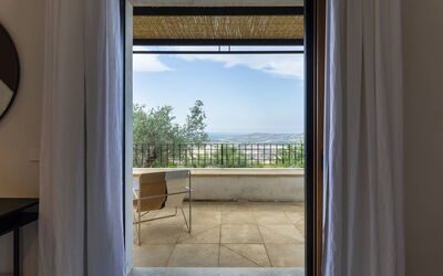 Noto Hill Villa