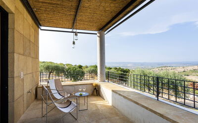 Noto Hill Villa