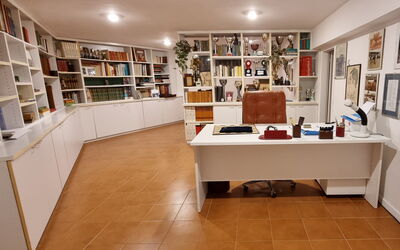 La Piccola Rocca: Other Room