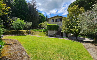 La Piccola Rocca: Building Exterior, Garden