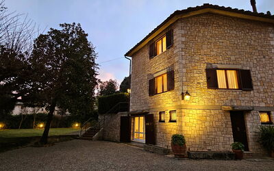 La Piccola Rocca: Building Exterior