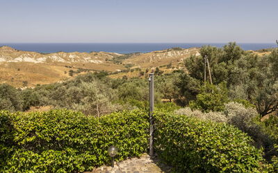 Villa Acquaro Santa Caterina dello Ionio: Automne, Été, Printemps, Vues