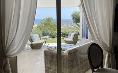 Villa Acquaro Santa Caterina dello Ionio: Autumn, Scenic View, Spring, Summer, Winter