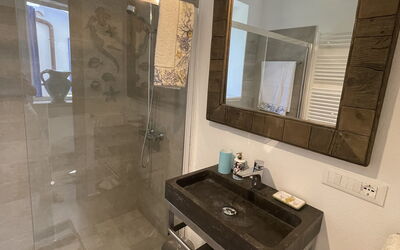 Villa Acquaro Santa Caterina dello Ionio: Autumn, Bathroom, Spring, Summer, Winter