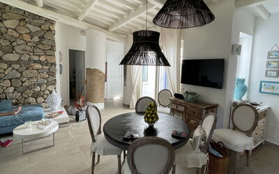 Villa Acquaro Santa Caterina dello Ionio: Autumn, Dining Room, Spring, Summer, Winter