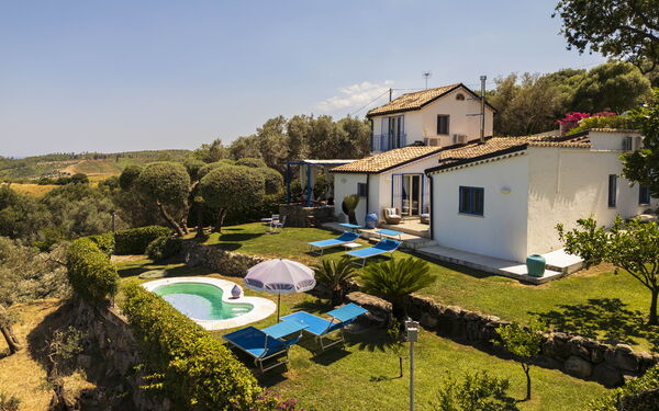 Villa Acquaro, Santa Caterina Dello Ionio, Pool, a