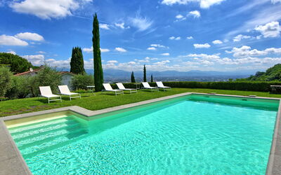 Villa Mami: bassin, Été, Extérieur