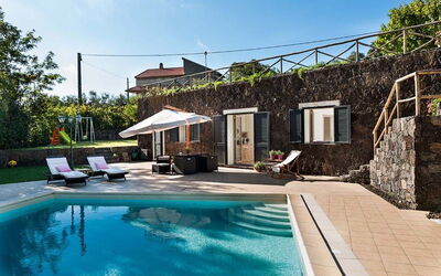 Eden Retreat: Building Exterior, Outdoor, Pool