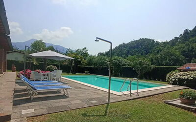 Villa Carducci: Outdoor, Pool