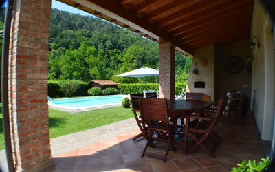 Villa Carducci: Outdoor, Pool