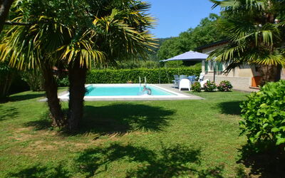 Villa Carducci: Outdoor, Pool