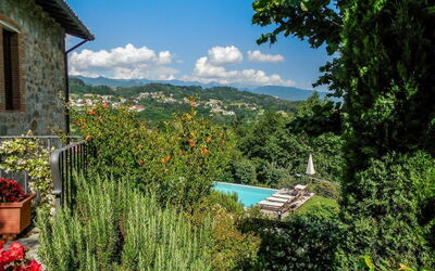 Villa Gelsomino: Building Exterior, Garden