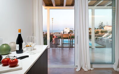 Palma: Dining Room, Kitchen, Living Room