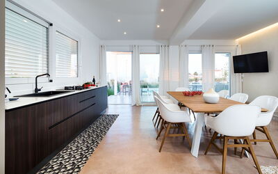 Palma: Dining Room, Kitchen, Living Room