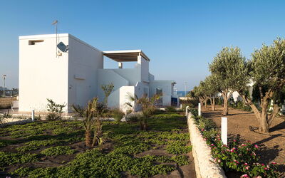 Villa Pachino: Building Exterior, Garden, Outdoor