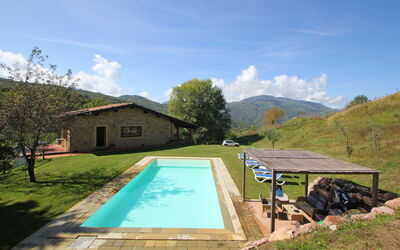 Casetta Verde: House in garfagnana with panoramic view