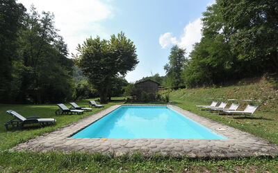 Villa del Mulino: all'aperto, Esterni, Piscina
