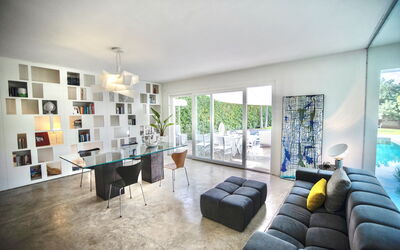 Terrasini Luxury Villa: Living Room