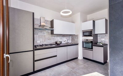 Villa Azzurra: Dining Room, Kitchen