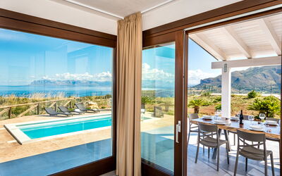 Villa Azzurra: Bedroom, Outdoor, Pool