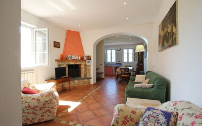 Casa Luigi Half: Salon