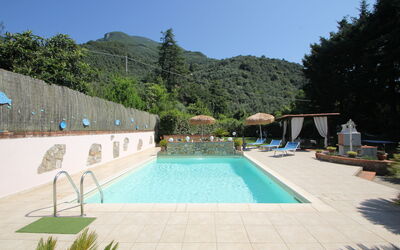 Villa Half: bassin, Extérieur, Jardin