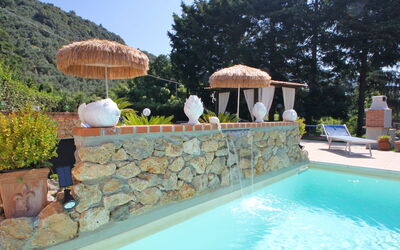 Villa Half: bassin, Extérieur, Jardin