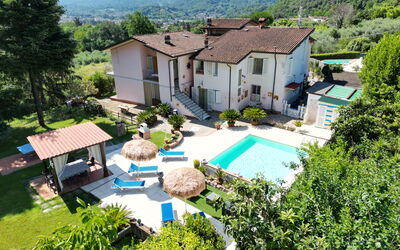 Villa Half: bassin, Extérieur, Jardin