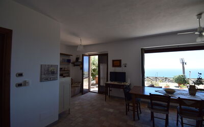 Villa Roccella Ionica: Autunno, Cucina, Estate, Primavera, Soggiorno