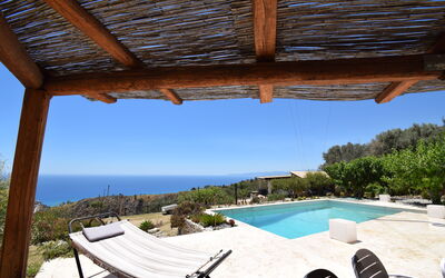 Villa Roccella Ionica, Sea View, a C: Autunno, Estate, Piscina, Primavera