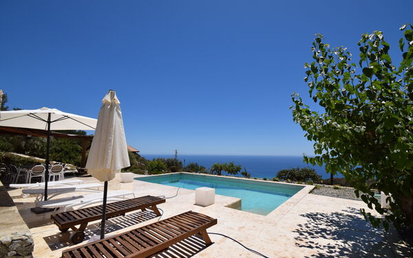 Villa Roccella Ionica, Sea View, a c