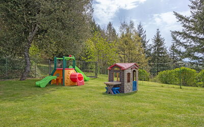 La Montanina: Playground