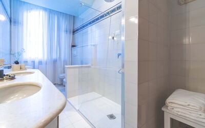 Villa i Portici: Salle de bain