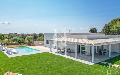 Villa Ficos