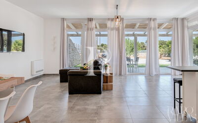 Villa Ficos