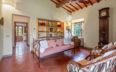 La Tesa Country House with Pool S. Gimignano: Autumn, Living Room, Spring, Summer