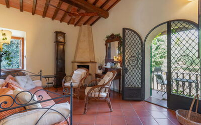 La Tesa Country House with Pool S. Gimignano: Autumn, Living Room, Spring, Summer